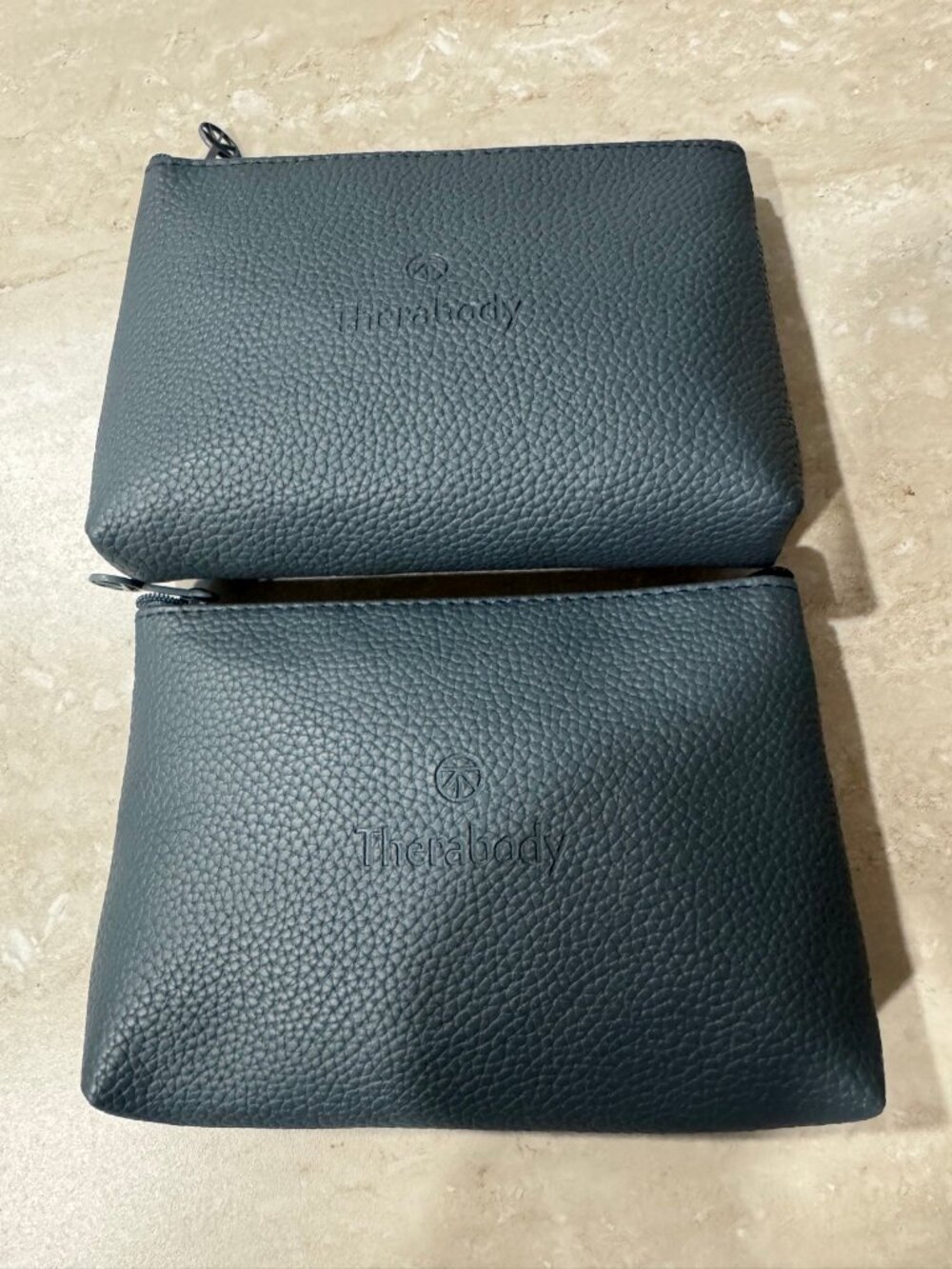 United Airlines Therabody Amenity Kit Pouch Gray Set of 2 New